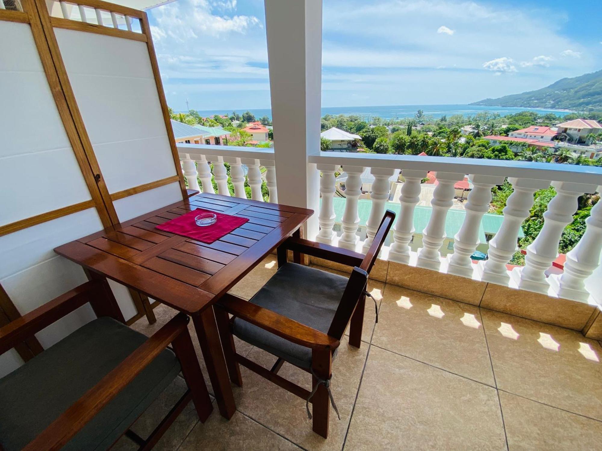 Oceanic View Apartments Beau Vallon  Dış mekan fotoğraf
