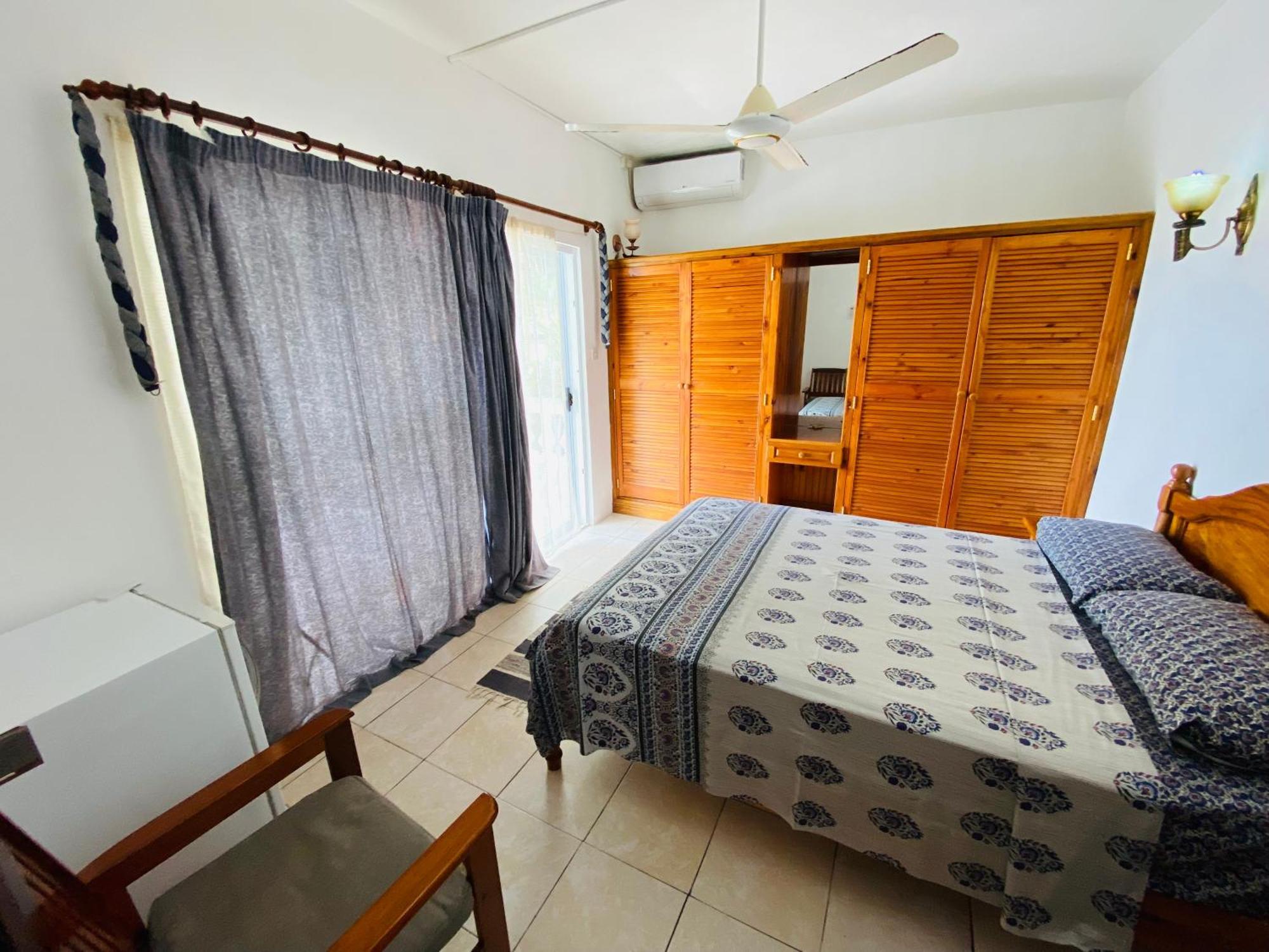 Oceanic View Apartments Beau Vallon  Dış mekan fotoğraf