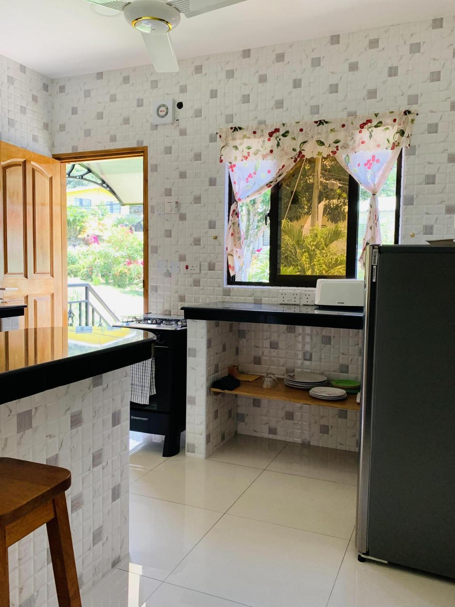 Oceanic View Apartments Beau Vallon  Dış mekan fotoğraf